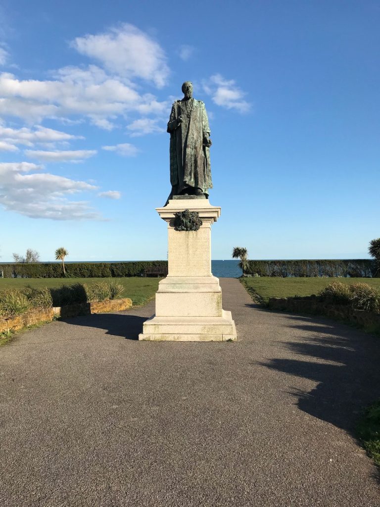 The Keneallist: Our hotel for the day off yesterday was in Eastbourne. This dude was nearby.